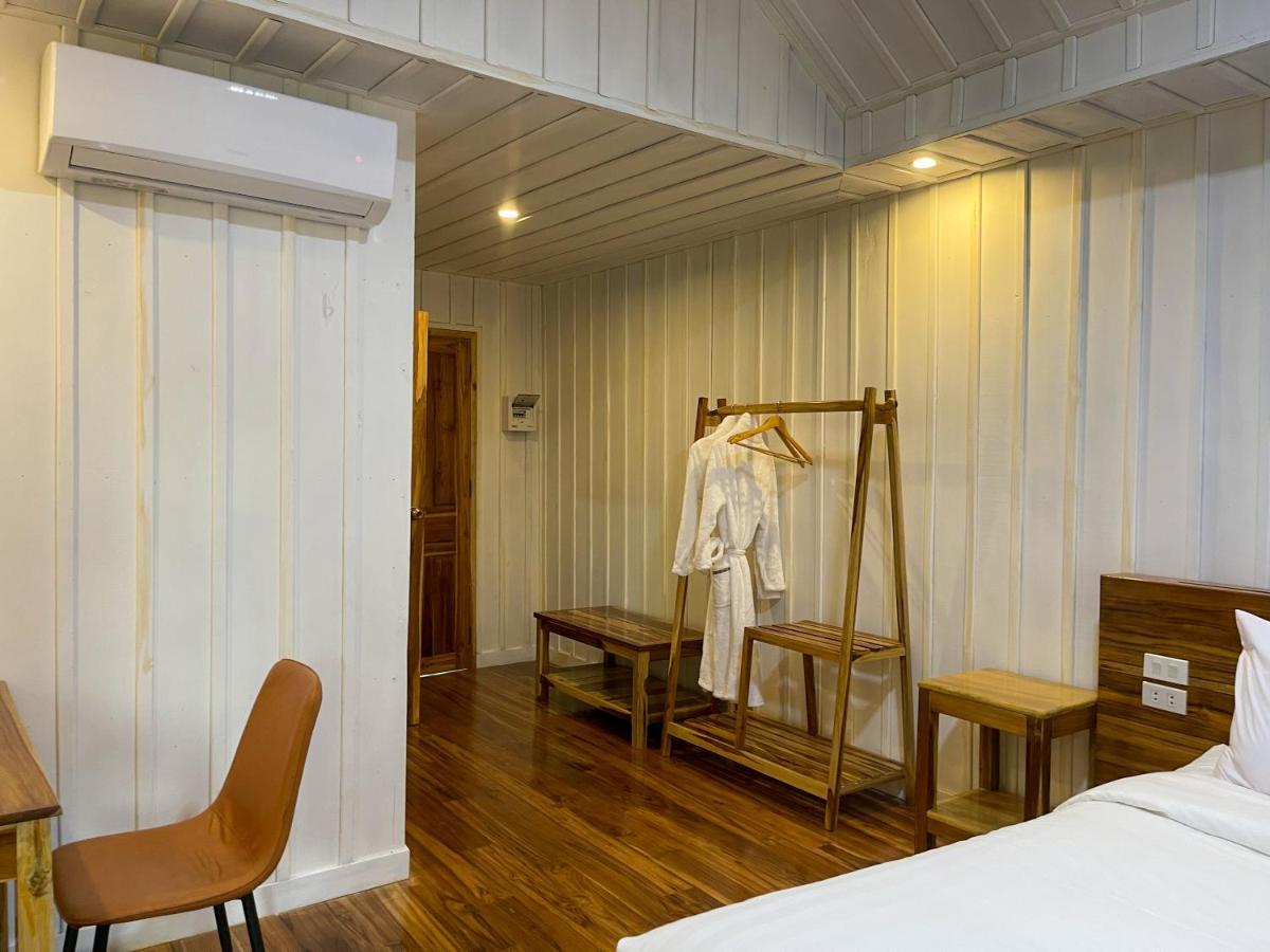 Nongkhiaw The Float House Otel Dış mekan fotoğraf